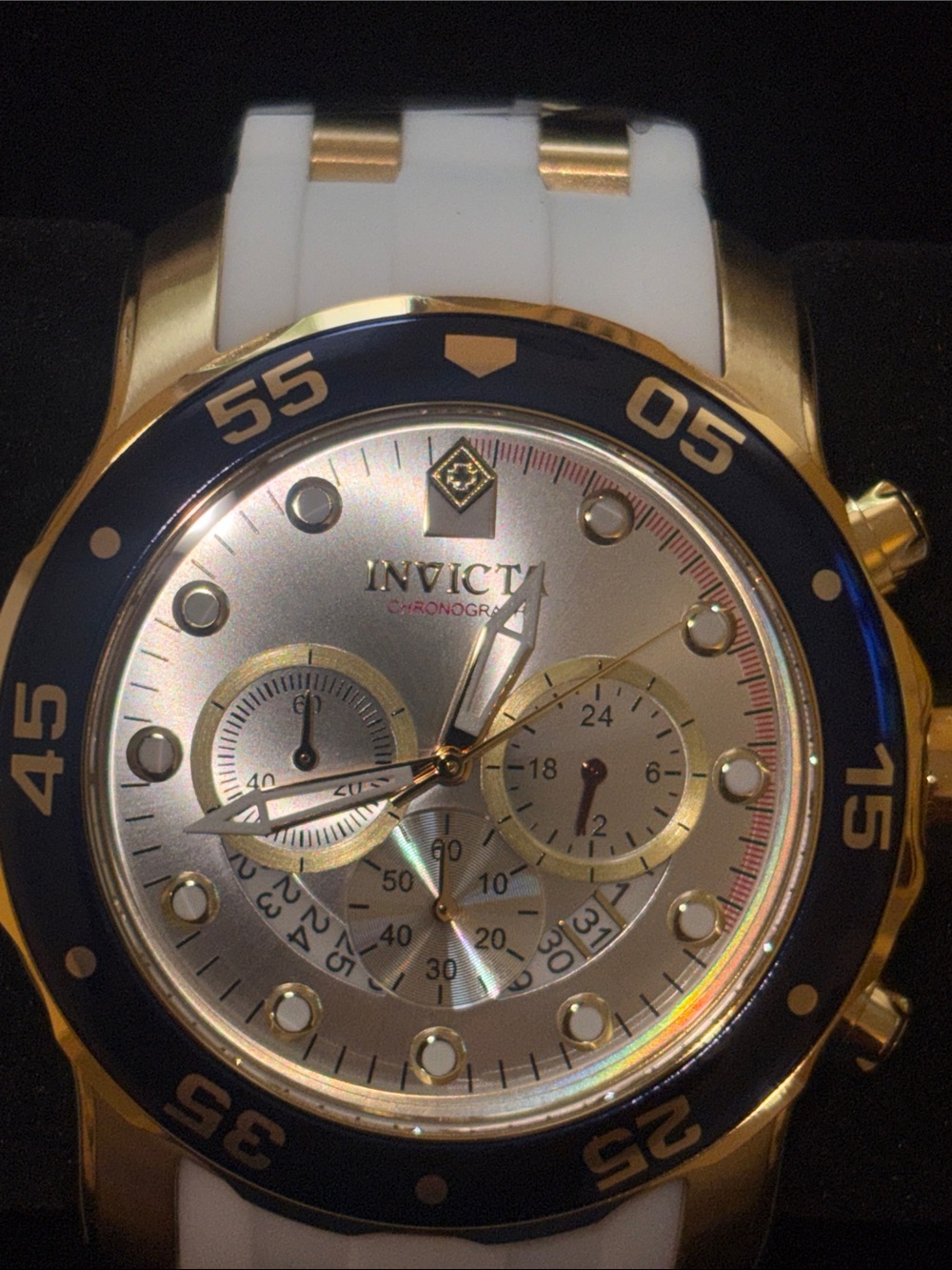 Last sale price Rare Invicta Pro Diver SCUBA
Men's Watch - 48mm, Gold, White - Picture 3 of 16